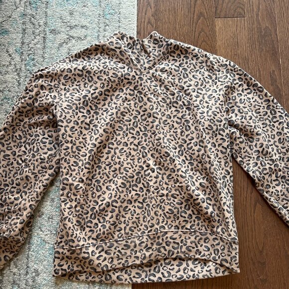 Abercrombie Mockneck Cheetah Sweater - Size XS - Picture 2 of 3
